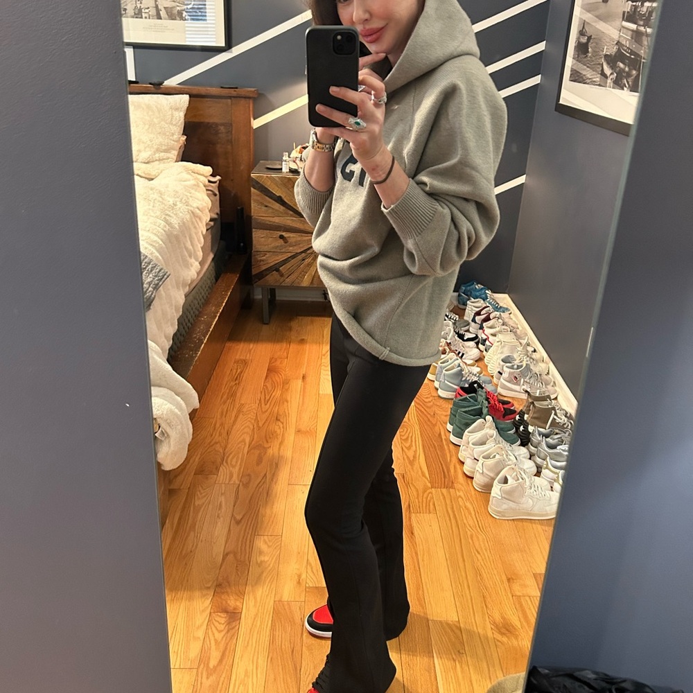 NWT Essentials Fear of God Hoodie Sweater - Picture 8 of 8
